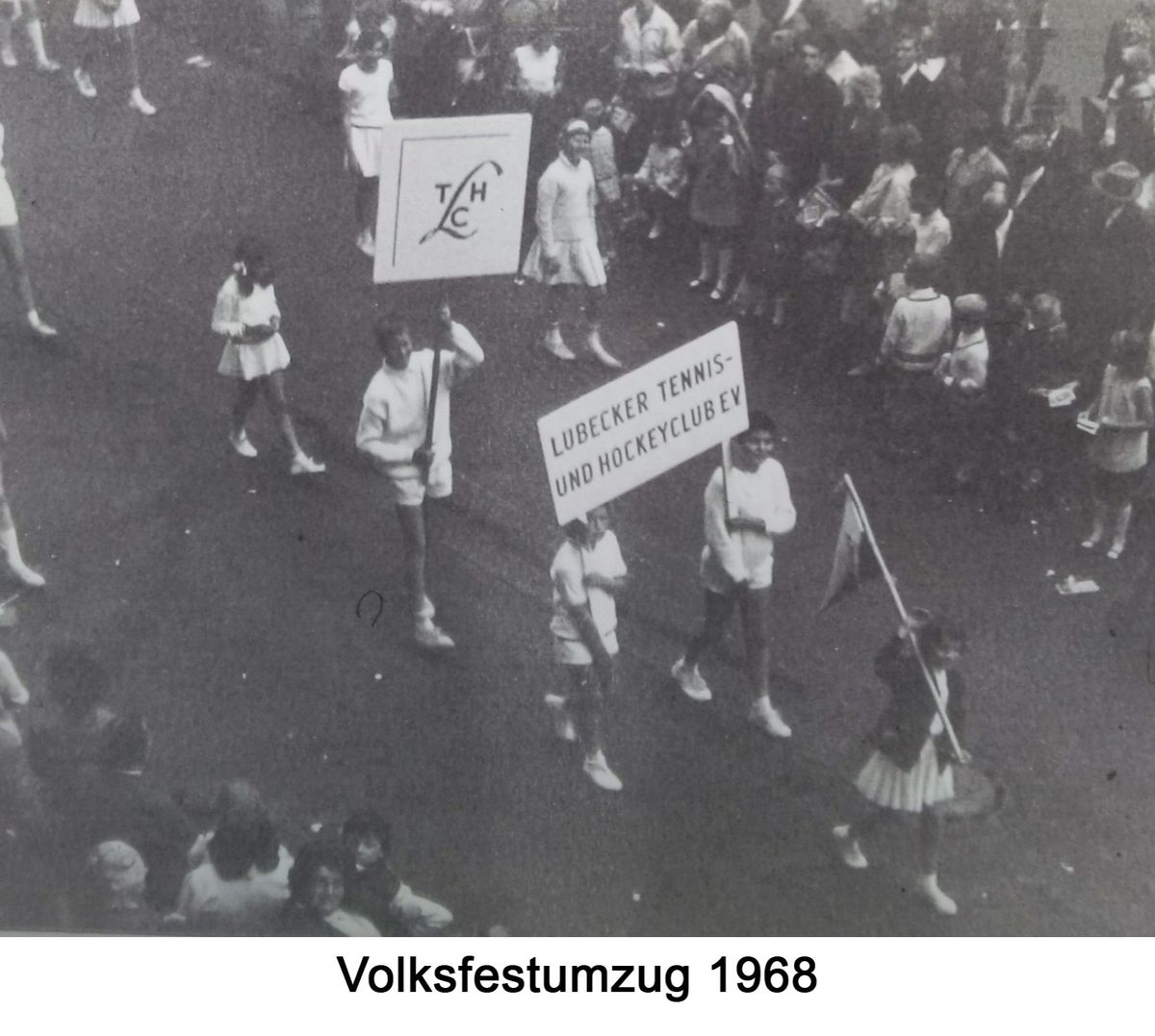 Volksfestumzug Lübeck 1968 – der LTHC stolz unter eigenem Banner